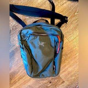 Arc’teryx Slingblade 4 Shoulder Bag